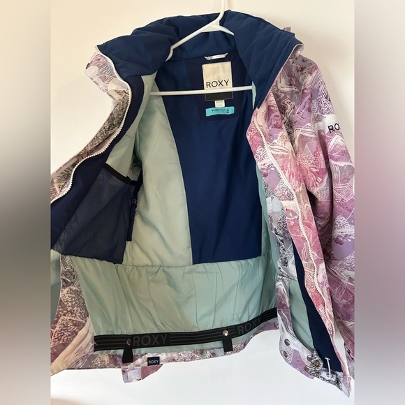 Roxy Snowboard Jacket - Picture 8 of 15